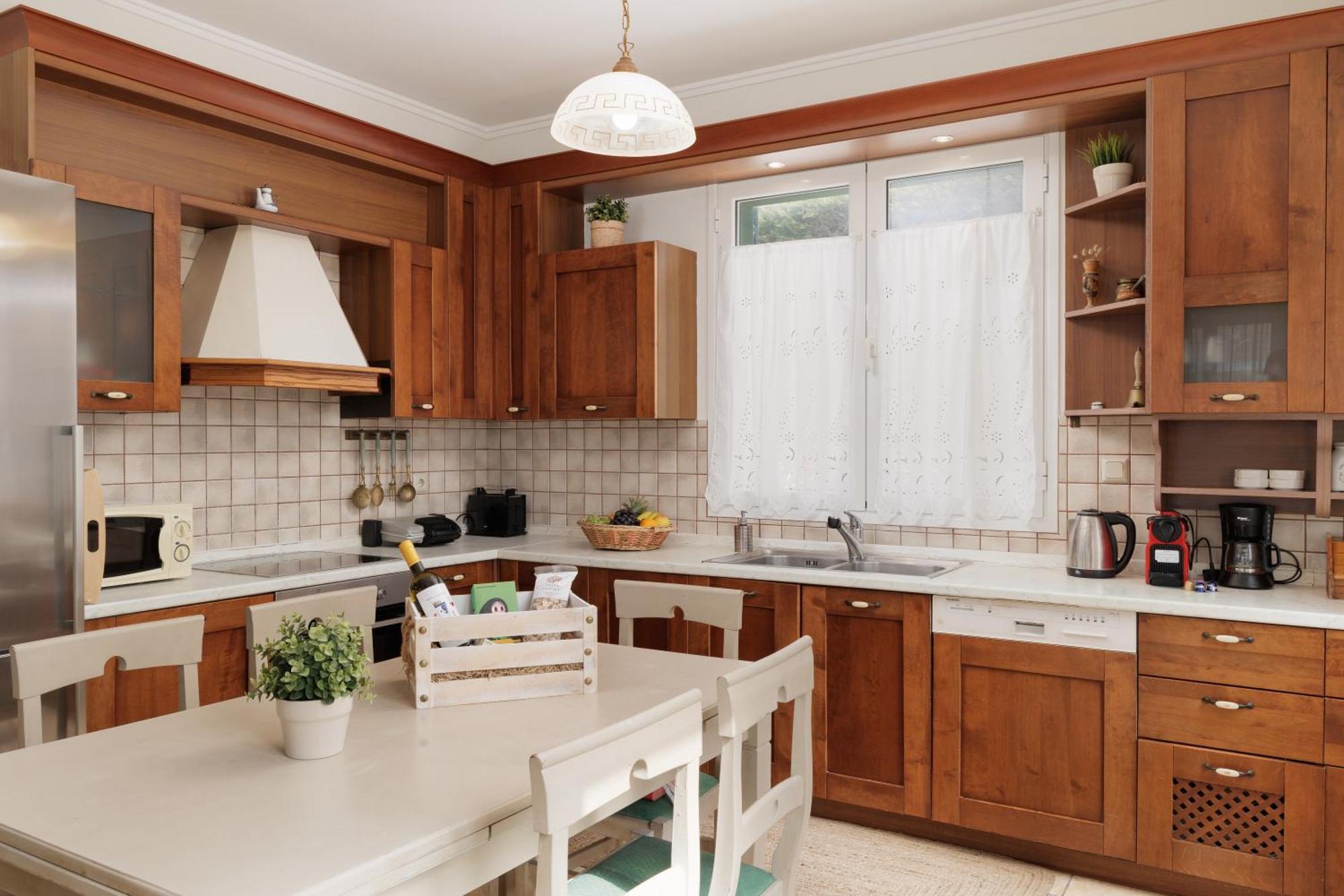 Beachfront Villa Victoras - With Private Beach Сидари Екстериор снимка